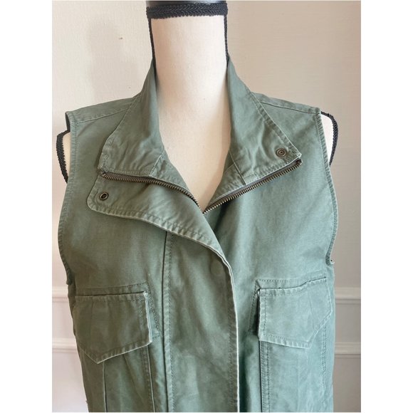 Abercrombie & Fitch Utility Vest - Picture 7 of 12